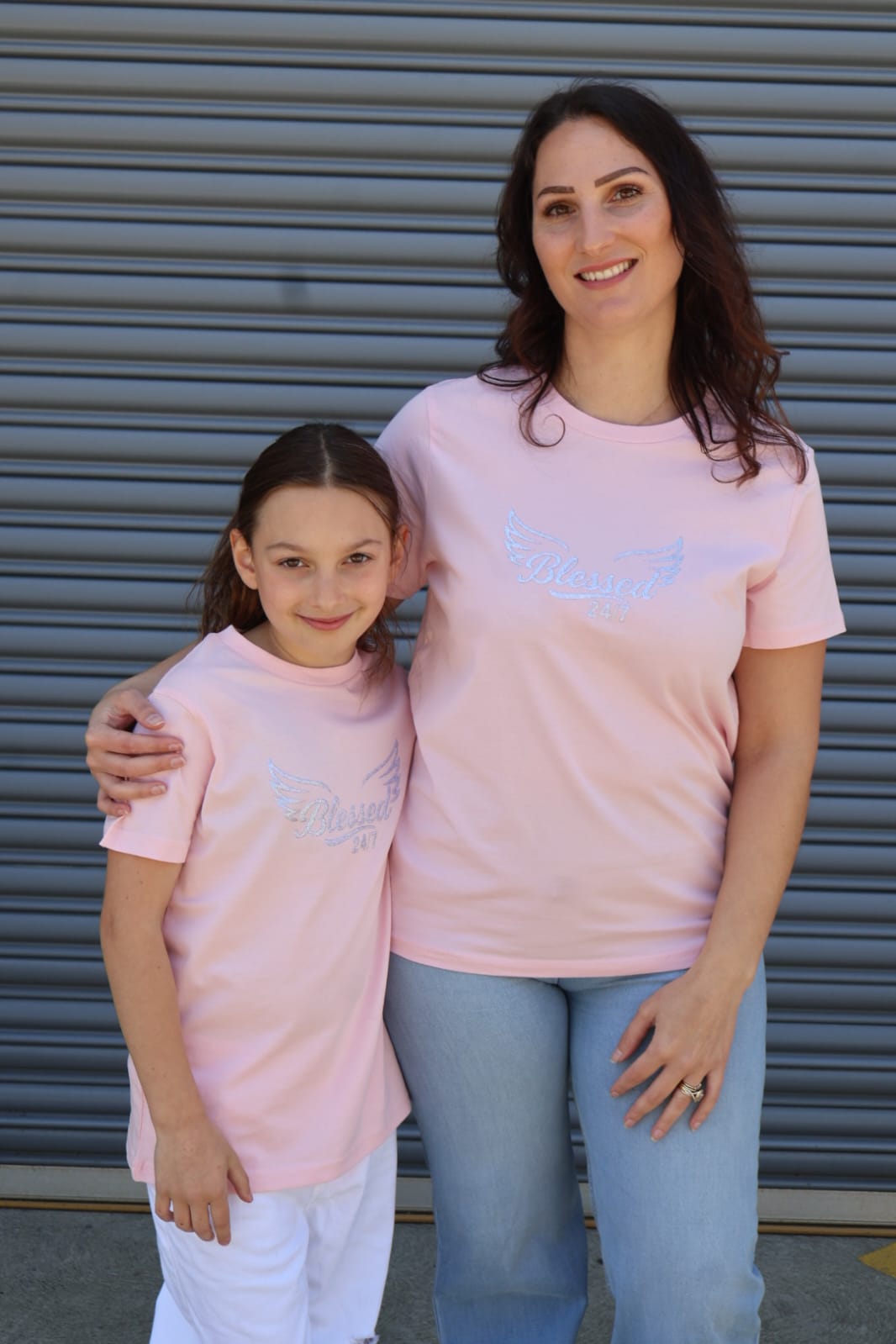 Womans Blessed 24/7 with Wings, Maple Tee – light Pink